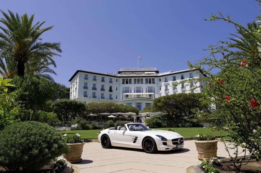  Mercedes-Benz SLS AMG Roadster 2011 года  (фото 107 из 183)